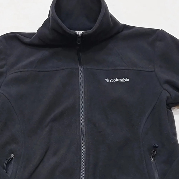 Columbia black fleece zip up jacket. - Picture 11 of 11
